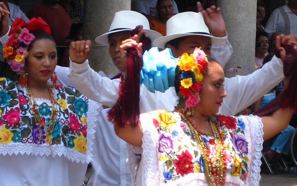Traditional dancers - Merida, Yucatan, Mexico Traditional dancers in Merida, Yucatan, Mexico