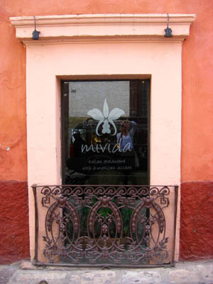 Mivida restaurant - San Miguel de Allende, Guanajuato, Mexico Mivida restaurant in San Miguel de Allende, Guanajuato, Mexico