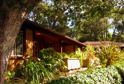Glen Oaks Big Sur motor lodge - Big Sur, California USA Glen Oaks Big Sur motor lodge in Big Sur, California USA