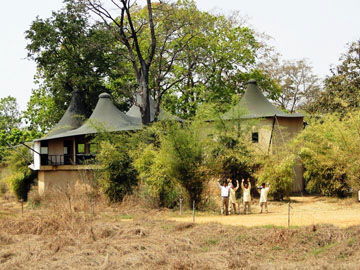 The greeting wave at Bajaar Tola Tented Camp - Kanha National Park, India The greeting wave at Bajaar Tola Tented Camp in Kanha National Park, India