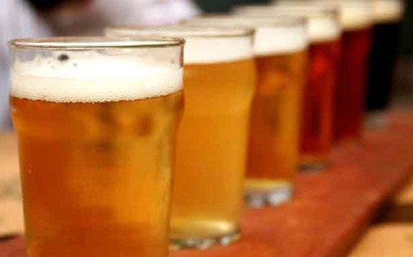 Organic beer samplers, Ukiah Brewing Company - Ukiah, Calif., USA