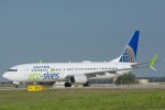 Fly carbon neutral on United for Earth Month