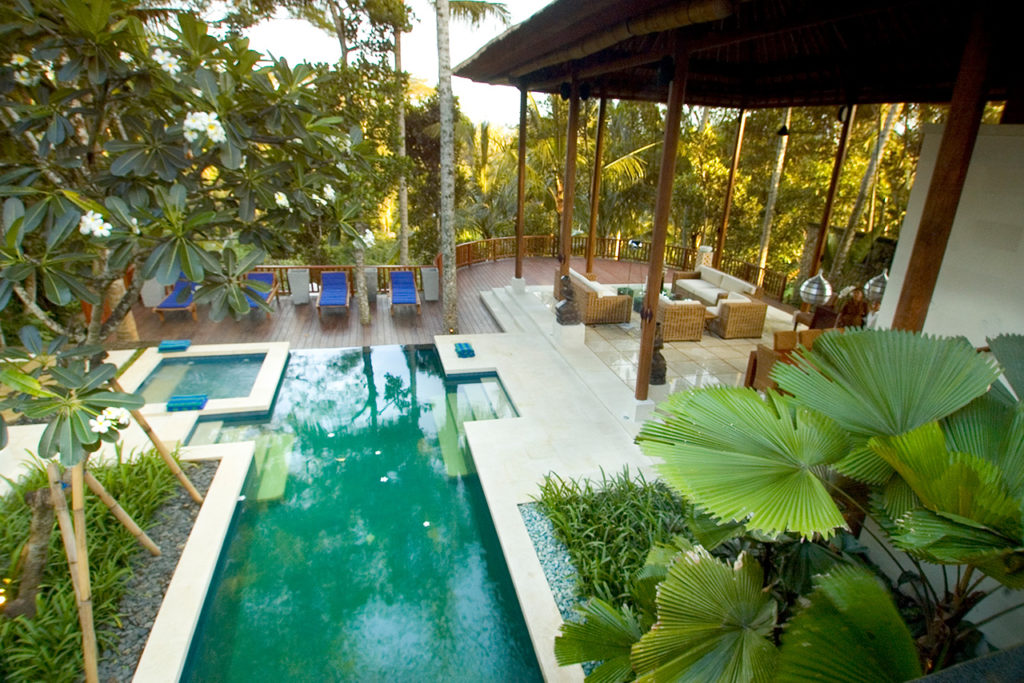 Villa Vajra pool